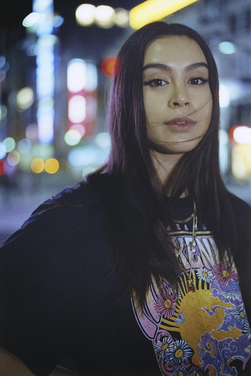 SHIMA、日本語と英語をミックスしたエレクトロ・ポップ・ナンバー「After the World Ends」を公開