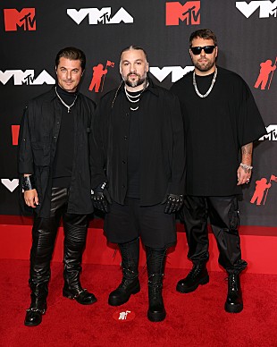 「スウェディッシュ・ハウス・マフィア、ザ・ウィークエンドとのコラボを予告」