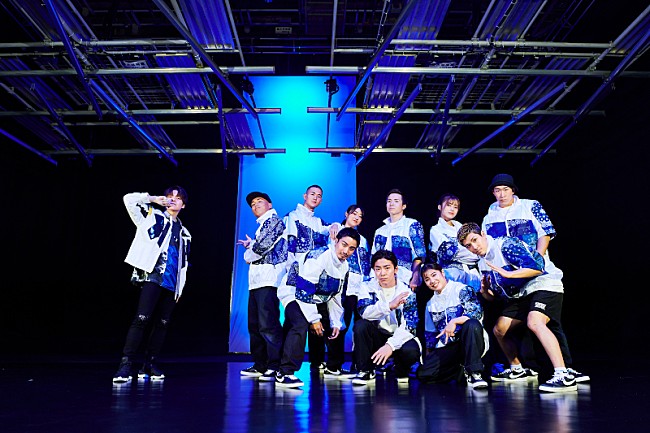 「内田雄馬、新曲「DNA」MVでプロダンスチーム“KOSE 8ROCKS”とのSPコラボ実現、白熱のMV撮影レポートも」1枚目/11