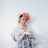 「デビュー30周年のCharaが日本コロムビアに移籍、アナログ盤＆映像作品＆書籍リリース」1枚目/1