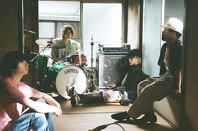 「クリープハイプ、ニューアルバム『夜にしがみついて、朝で溶かして』は全15曲」1枚目/5