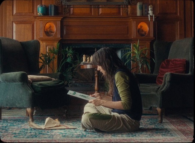 「コートニー・バーネット、新ALから「Write A List Of Things To Look Forward To」のMV公開」1枚目/3