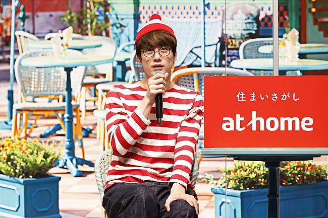 「坂口健太郎、ウォ－リ－の衣装で登場　「部屋探しは迷っちゃうタイプ」」1枚目/1