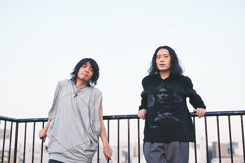 「又吉直樹と銀杏BOYZ峯田和伸の対談番組をスペースシャワーTVで放送」1枚目/3