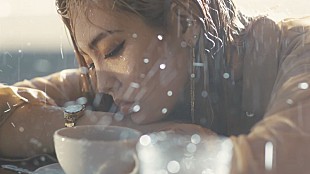 「ちゃんみな、等身大の“素顔”「太陽」MVで初公開」