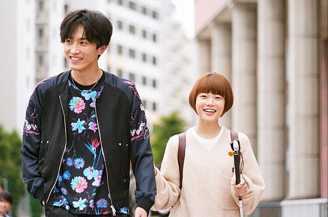 「「恋です！」“ユキコ”杉咲花と“森生”杉野遥亮の映画デ－トに反響　「キュンキュンした」「２人はそのうち手をつないで歩くのかな」」1枚目/1