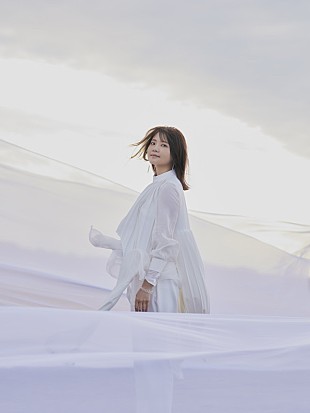 「吉岡聖恵、秦 基博との共作楽曲「まっさら」ソロ初のオリジナル作品としてリリース」