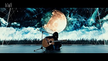 酸欠少女さユり、最新テクノロジーを駆使したライブ空間で幻想的な