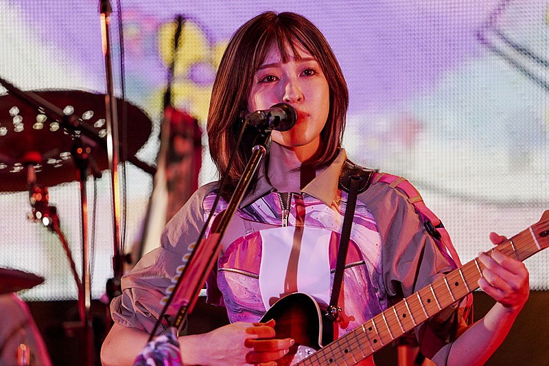 「SILENT SIREN 日比谷野外大音楽堂ライブ写真
Photo ｂｙ 上飯坂一」2枚目/6