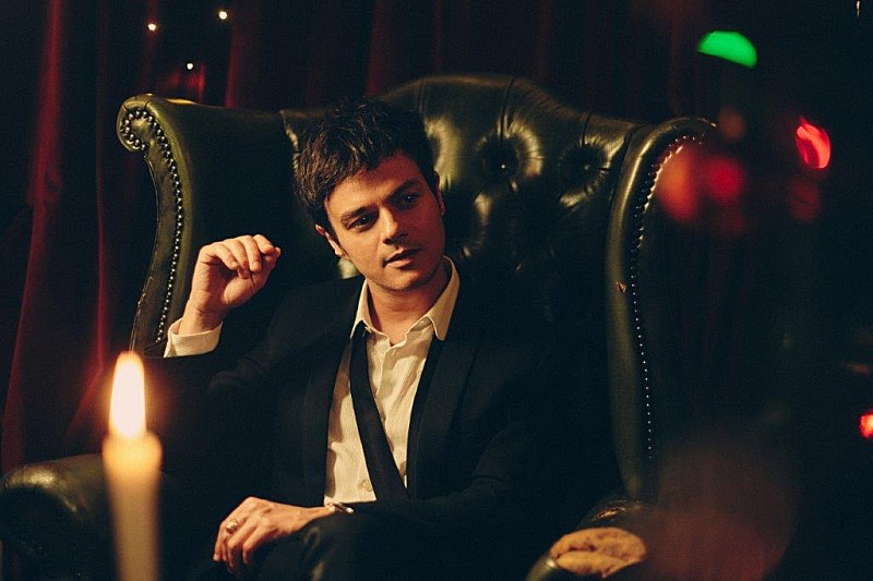 「ジェイミー・カラム、ホリデー・シーズンに向けて「クリスマス・ドント・レット・ミー・ダウン(シングル・バージョン)」公開」1枚目/3