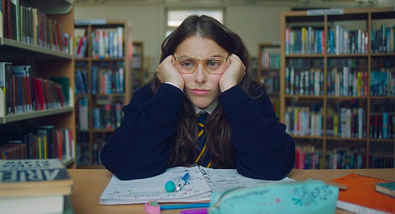 「(c) Monumental Pictures, Tango Productions, LLC, Channel Four Television Corporation, 2019」2枚目/10