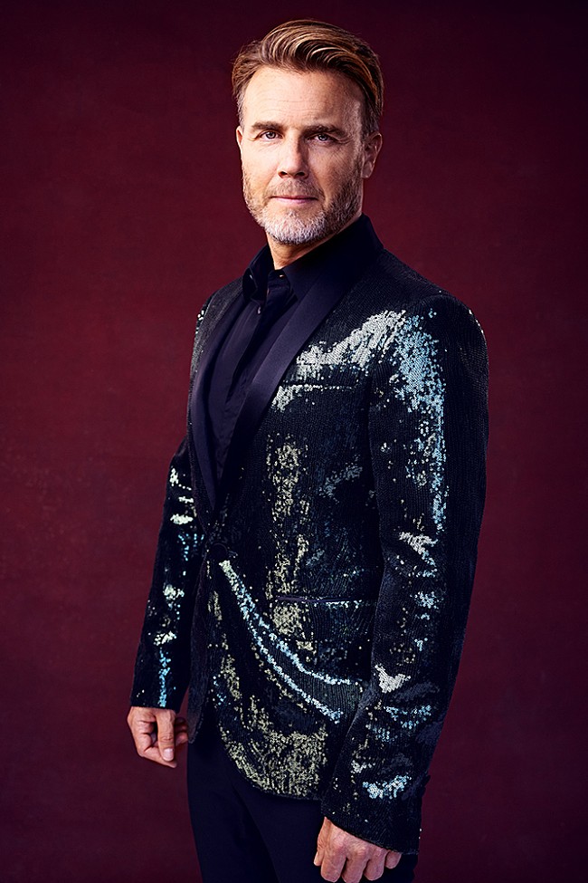 「テイク・ザットのゲイリー・バーロウ、自身初のクリスマス・アルバムを11/26にリリース」1枚目/2