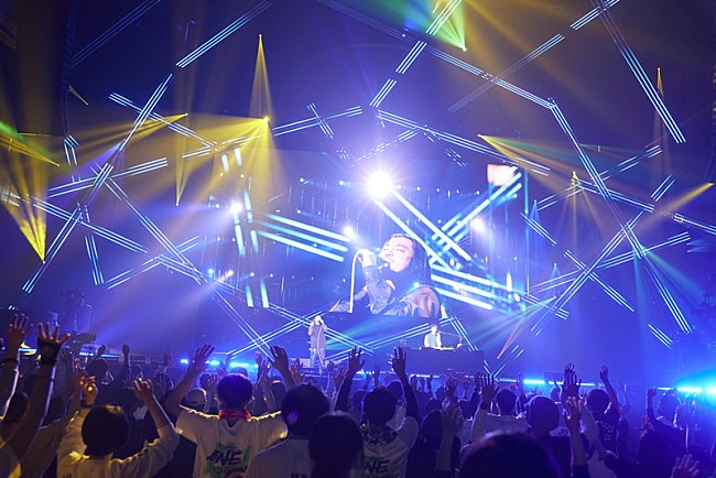 「Creepy Nuts」10枚目/19