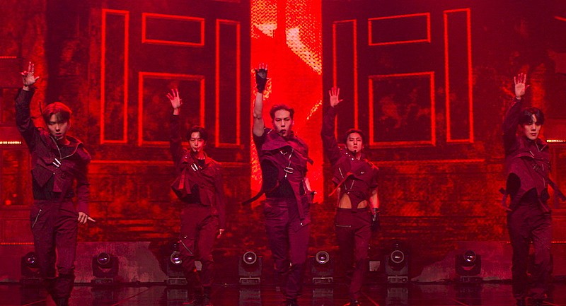 「（C）2021 STARSHIP ENTERTAINMENT Co. Ltd ALL RIGHTS RESERVED. MADE IN KOREA」3枚目/9