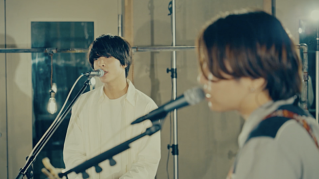 「SHE&#039;S、楽曲「Chained」スタジオライブ映像を公開」1枚目/2