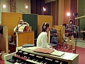 「（C）CUPID Productions Ltd.1970」2枚目/2