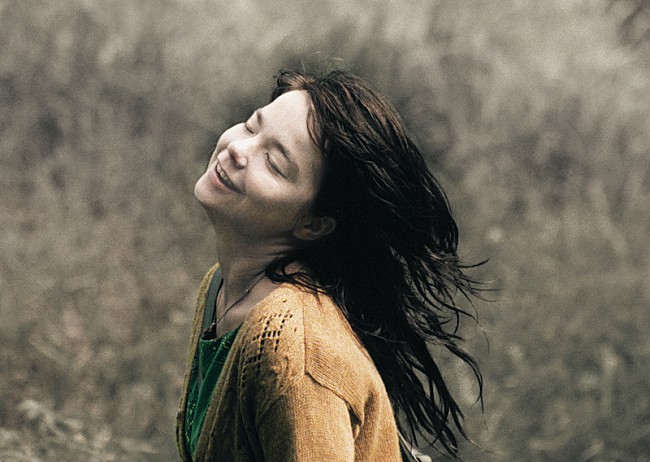 「ビョーク主演『ダンサー・イン・ザ・ダーク』にクリストファー・ノーラン、石野卓球らコメント」1枚目/6