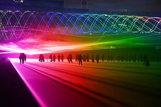 「やくしまるえつこ『わたしは人類』音と光に包まれる超巨大空間が出現」1枚目/4