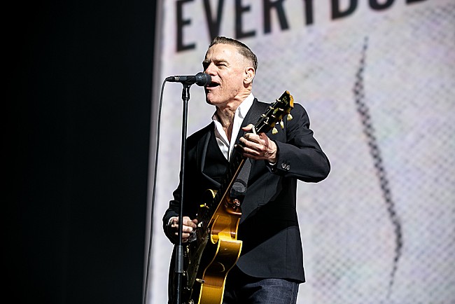 「ブライアン・アダムス、約1か月間で2度目のコロナ陽性診断」1枚目/1