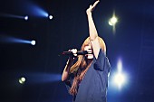 「＜ライブレポート＞aiko、全国ツアー【Love Like Pop vol.22】が終演 「ライブで曲を届けるのが私の幸せです」」1枚目/10