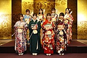 「乃木坂46の新成人式、艶やかな晴れ着姿を披露した8名は「新・華の2001年組世代」」1枚目/9