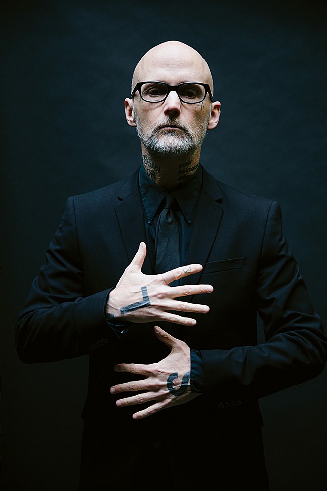 「モービー、『リプライズ』リミックスALから「リフト・ミー・アップ (Mathame Remix)」先行配信」1枚目/3