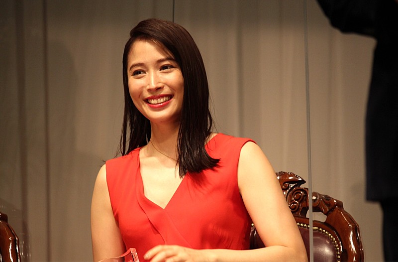 「広瀬アリス、交際質問を笑顔でかわす　「心の充実が一番その人を輝かせる」」1枚目/1