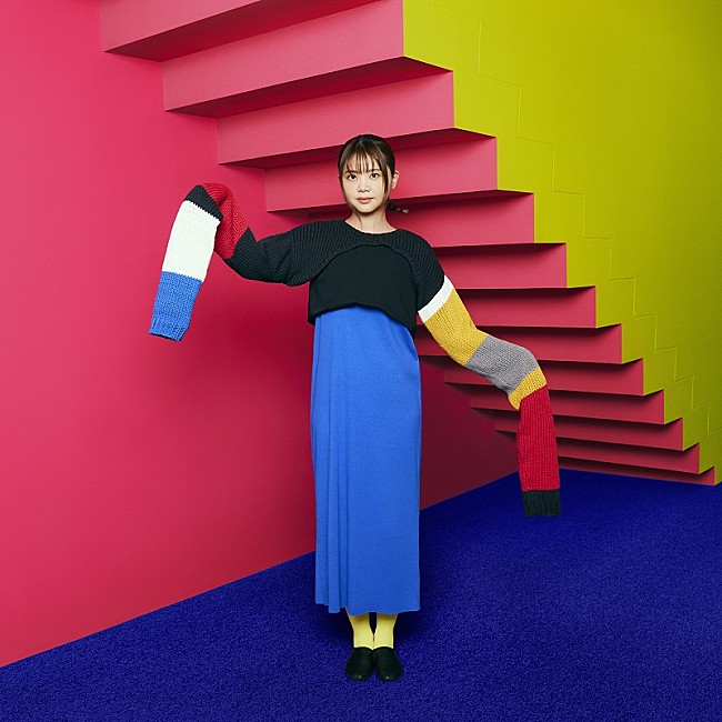 「吉岡聖恵、長屋晴子（緑黄色社会）が手がけた新曲「凸凹」がTVアニメ『カッコウの許嫁』OP曲に」1枚目/4