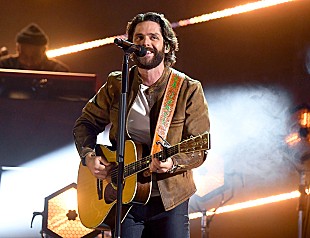 「トーマス・レット、最新ALにケイティ・ペリーとのデュエットが収録」