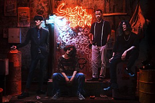 「Suspended 4th、配信限定シングル第3弾「HEY DUDE」MV公開」