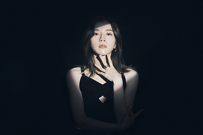 「milet、ニューアルバム『visions』全曲クロスフェード＆新曲「Wake Me Up」MV公開」1枚目/4