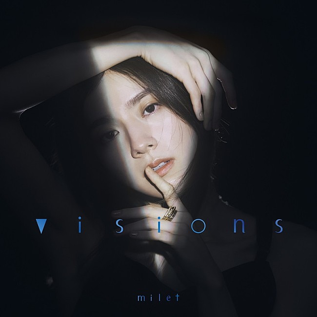 「アルバム『visions』通常盤」4枚目/4