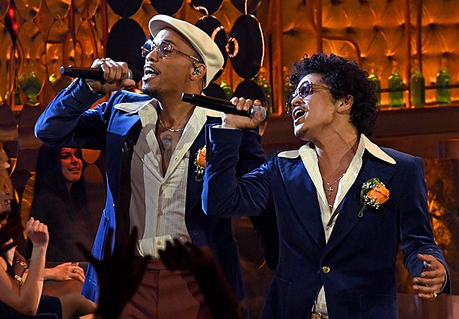 「シルク・ソニック、米ラスベガスで常設公演が決定」1枚目/1