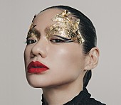 「Awich、“HIPHOPシーンのクイーン”を表明するニューアルバム『Queendom』3月リリース」1枚目/2