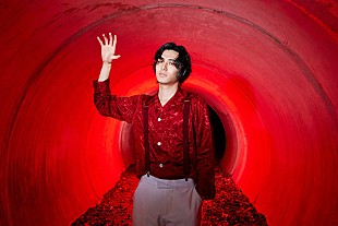 「藤井 風、「きらり」「燃えよ」など話題曲を集めたニュー・アルバム『LOVE ALL SERVE ALL』発売へ」