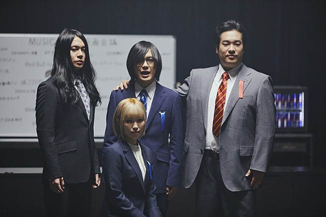 「ヤバイTシャツ屋さん VS 岡崎体育、史上初のツーマン＆コラボ楽曲の制作が実現」1枚目/7