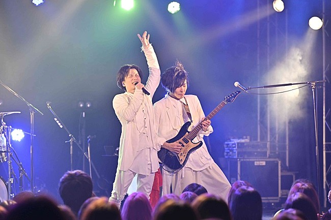 「【fuzzy knot Live 2022 ～S.T.F.～】ファイナル公演ライブレポートが到着」1枚目/5