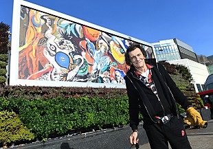 「ロニー・ウッド、最新絵画でヌードのミック・ジャガーを描いた理由を明かす」