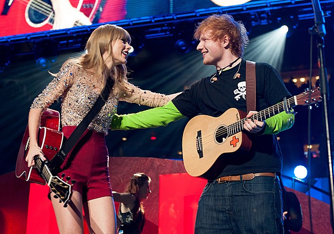 「エド・シーラン、テイラー・スウィフトとの最新コラボのリリース日を正式発表＆ティーザー公開」1枚目/1