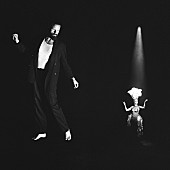 「ファーザー・ジョン・ミスティ、新曲「Q4」のレトロなMV公開」1枚目/2