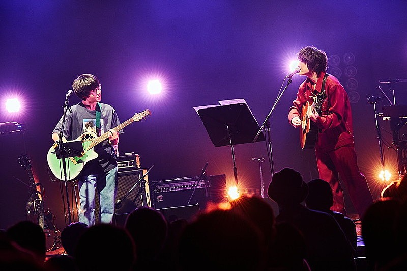 崎山蒼志、初のバンドツアーファイナルで石崎ひゅーいと「告白」披露