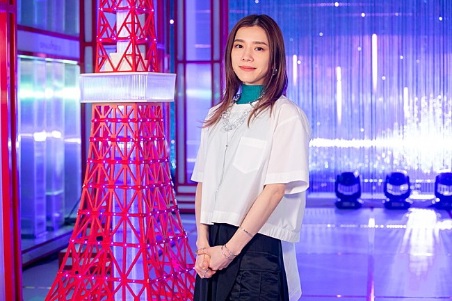 「milet、NHK『SONGS OF TOKYO』で世界のファンのために特別なパフォーマンス」1枚目/1