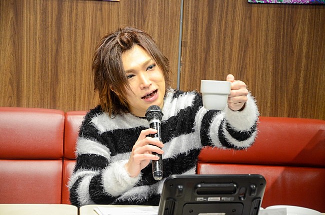 「鬼龍院翔【ヒトカラフェス】DISH//、GLAY、Ado、X JAPAN、B&#039;z、ラルク、ゴールデンボンバーの新曲など披露」1枚目/19