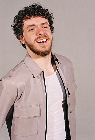 「ジャック・ハーロウ、待望の新曲「ネイル・テック」をリリース」