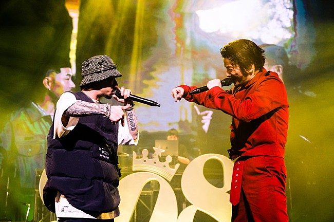 「KREVA×ZORN【908 FESTIVAL 2021＋1】DAY1、バンドアレンジでコラボ曲など披露」1枚目/7