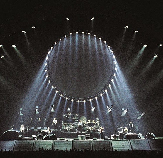 「ピンク・フロイド、『驚異』再発盤より「コンフォタブリー・ナム」新旧比較映像が解禁」1枚目/1