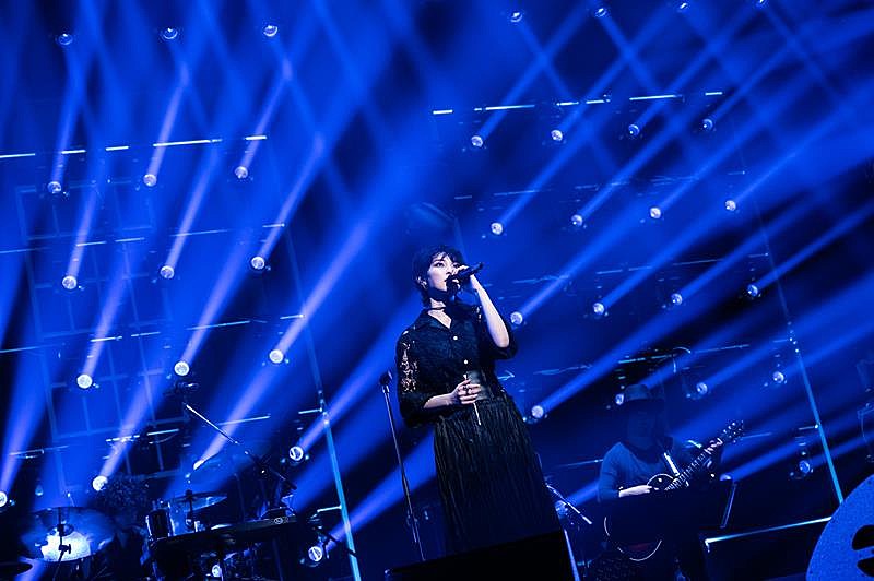 家入レオ、10周年記念公演で全国ツアーサプライズ発表