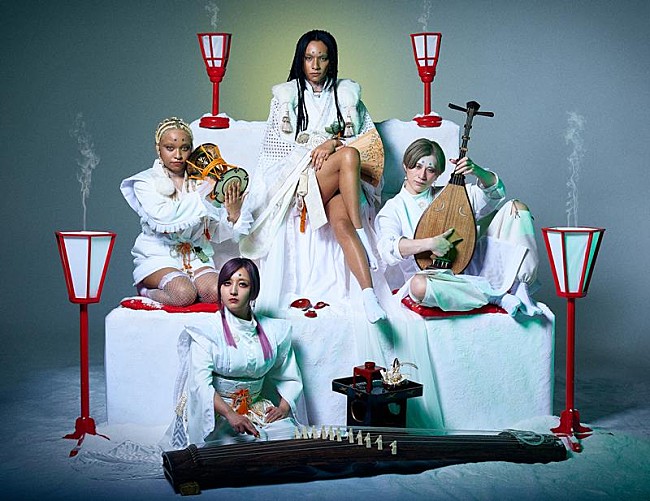 「女王蜂、『犬姫』新アー写公開」1枚目/1