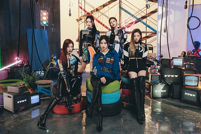 「TWICEの妹分・ITZY、JAPAN 1stシングル『Voltage』4月リリース」1枚目/5
