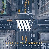 「配信シングル「Live in the Moment」」2枚目/3
